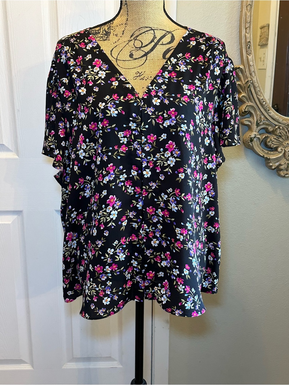 Vince Camuto Floral Blouse